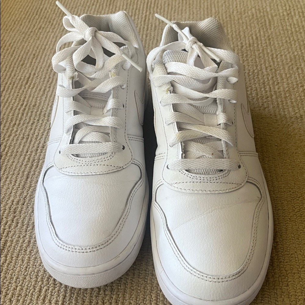 Nike White Leather Sneakers - Picture 7 of 7